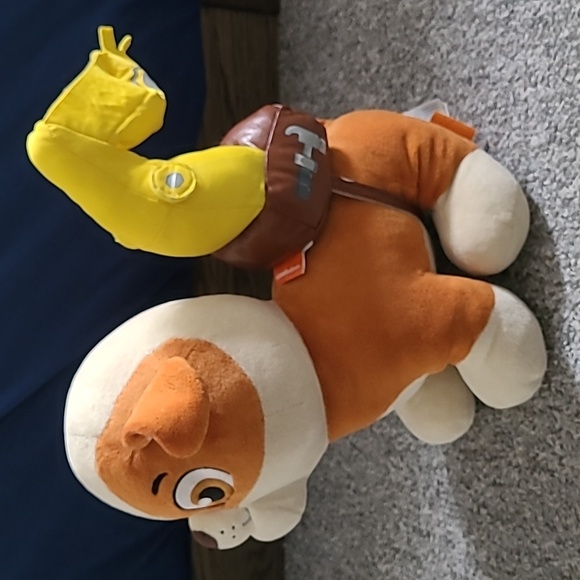 Build-A- Bear Rubble and Skye Paw Patrol Nickelodeon with excavator and jetpack - Picture 4 of 10